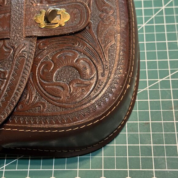 Vintage 1970 Brown Tooled Genuine Leather Crossbody Saddle Bag Western Floral Pu - Picture 12 of 14